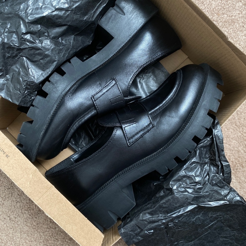 Black Leather Loafers women - Picture 8 of 10
